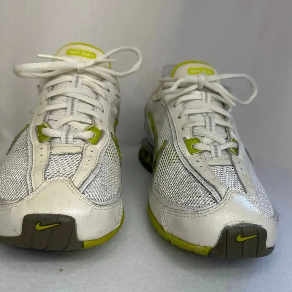 Nike Reax Revolution White/Green Running Walking Women's 7.5 Shoes 333767-101
